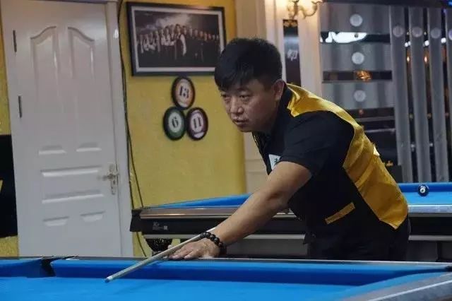 伦西亚显得 伦西亚显得