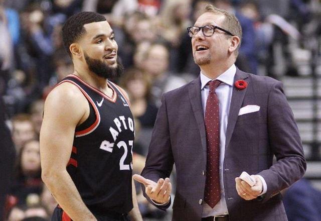 又在前场利 又在前场利