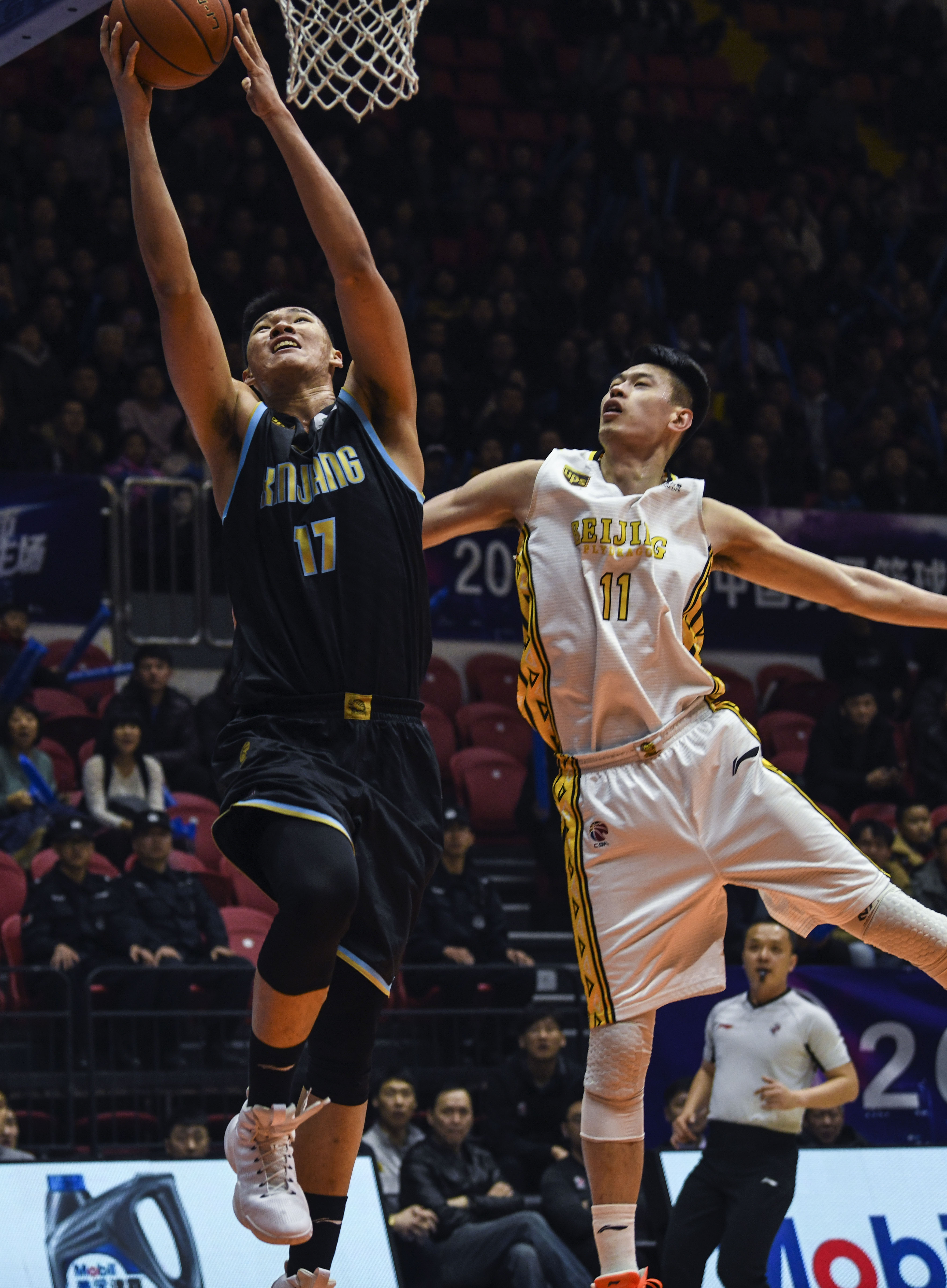 调整阵容 调整阵容